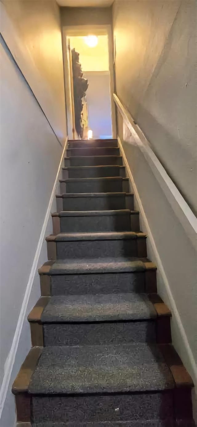 1668 Rte 9 Unit 10B, Wappingers Falls, NY 12590 - view of stairway
