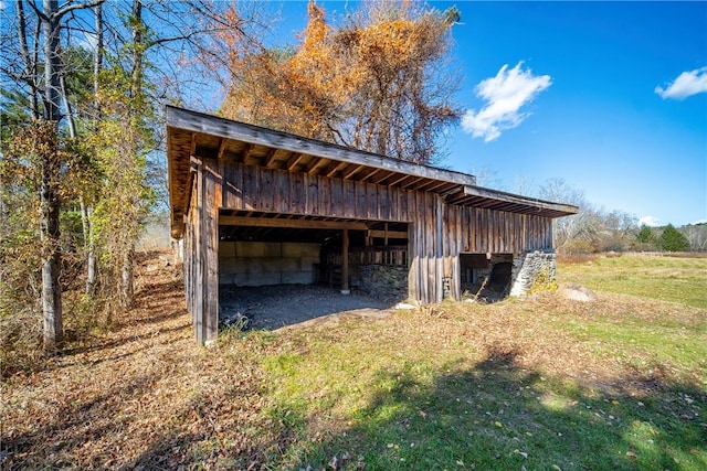 view of outbuilding