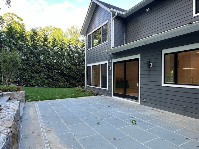 239 Rock Creek Ln, Scarsdale, NY 10583 - view of patio / terrace