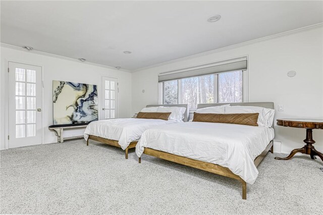 bedroom featuring carpet and crown molding