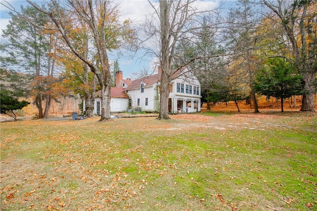 view of yard with a garage