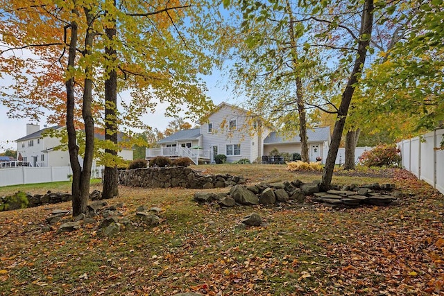 view of yard featuring fence