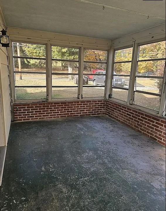 view of unfurnished sunroom