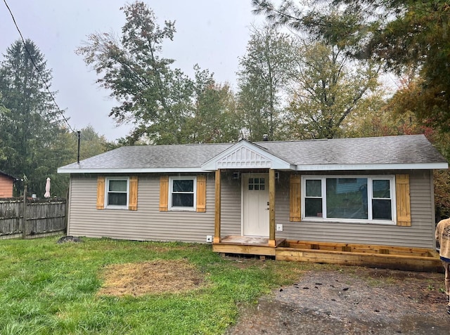 view of front of home with a front yard