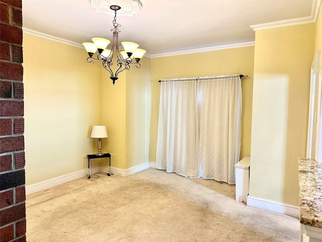 carpeted spare room featuring crown molding and a chandelier