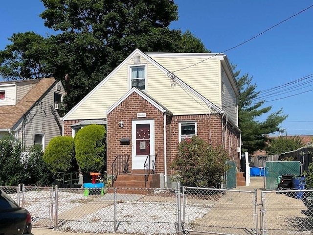 view of front of house