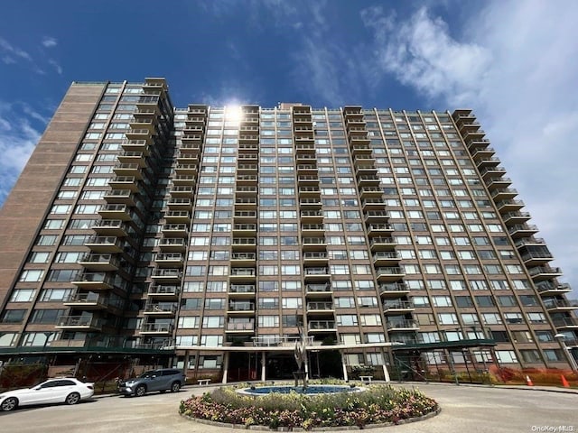 166-25 Powells Cove Blvd Unit 4D, Beechhurst, NY 11357 - photo 1