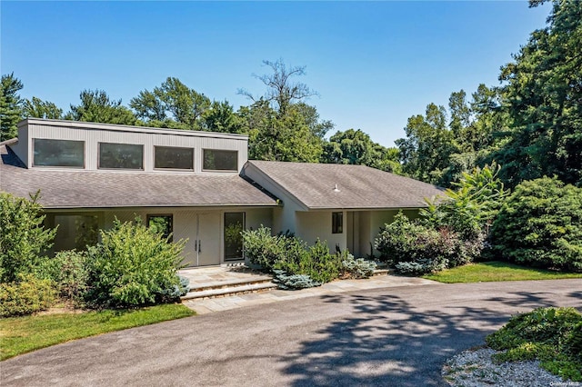 view of front of house