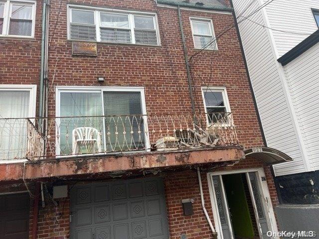 927 E 96th St, Brooklyn, NY 11236 - photo 1