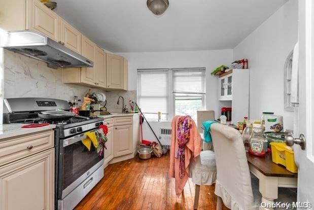 85-38 Homelawn St, Jamaica Hills, NY 11432 - photo 3