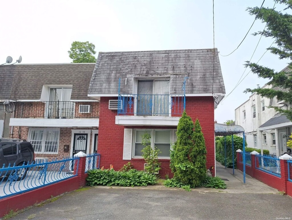 2327 Mott Ave, Far Rockaway, NY 11691 - photo 2
