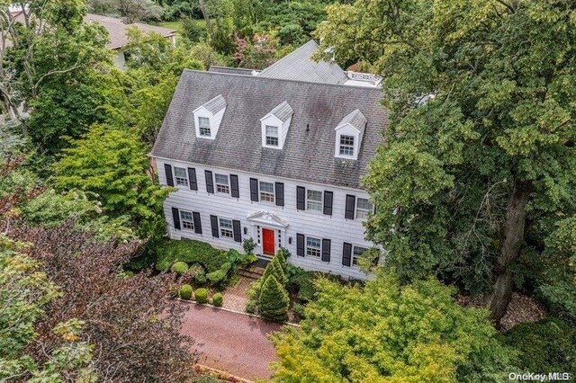 203 Albon Rd, Hewlett Harbor, NY 11557 - view of front of home