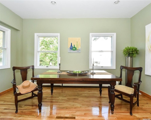 sitting room with light hardwood / wood-style floors