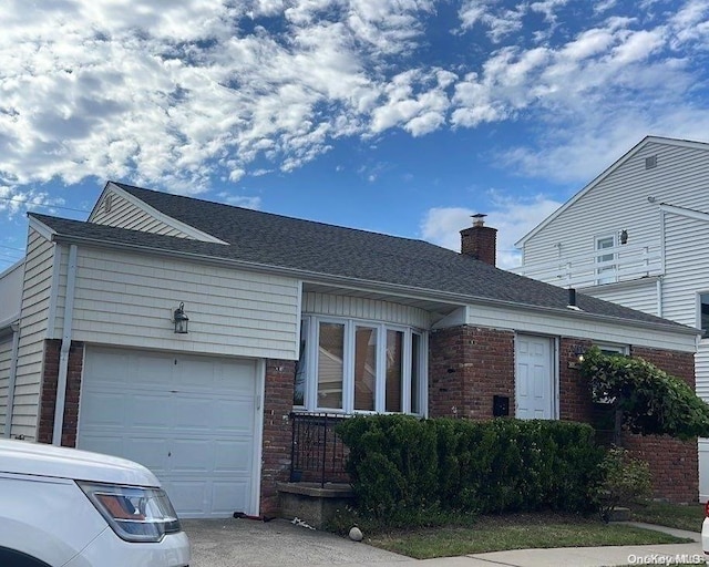 view of front of house with a garage