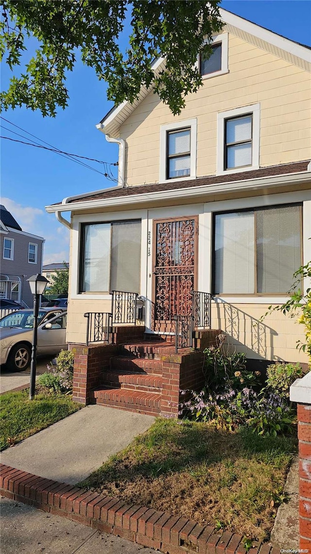 view of front of home