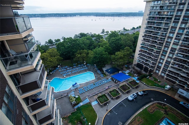 bird's eye view featuring a water view