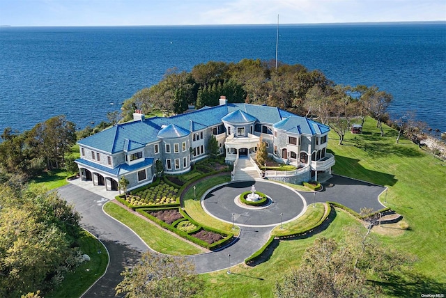 bird's eye view featuring a water view