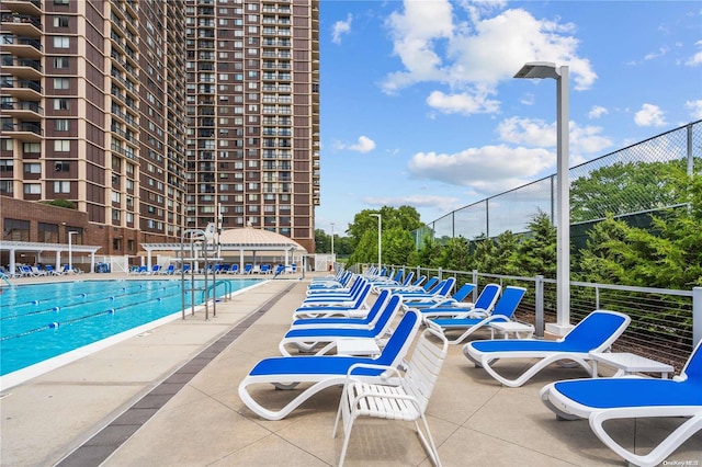 view of swimming pool