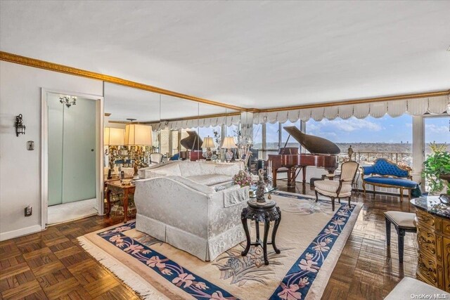 166-25 Powells Cove Blvd Unit 19G, Beechhurst, NY 11357 - photo 1