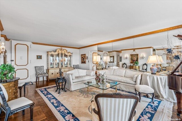 166-25 Powells Cove Blvd Unit 19G, Beechhurst, NY 11357 - photo 3