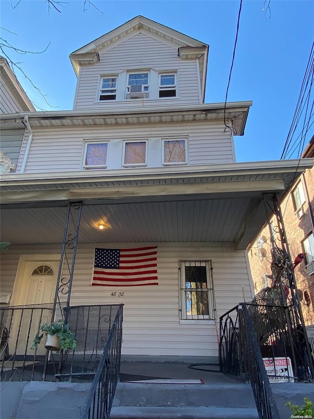 view of front of house with covered porch