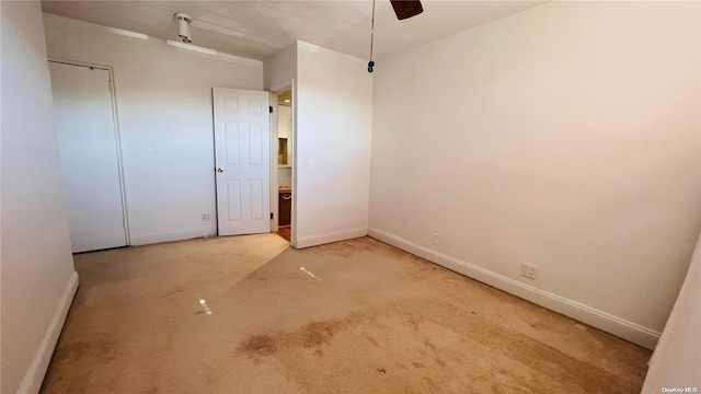 empty room with carpet