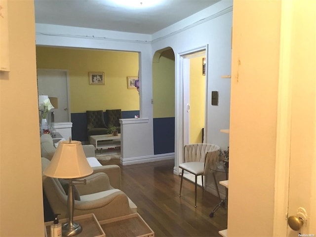 sitting room with dark hardwood / wood-style floors