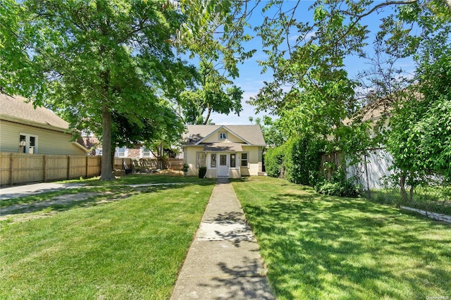 view of front of home with a front yard