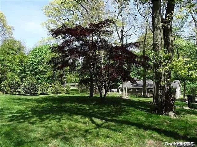 5 Wesley Ct, Huntington, NY 11743 - photo 28