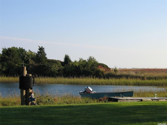 view of water feature