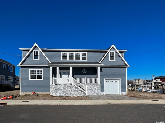 craftsman-style house with a porch