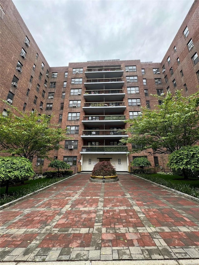 67-76 Booth St Unit 1G, Forest Hills NY, 11375, 1 bedrooms, 1 bath condo for sale