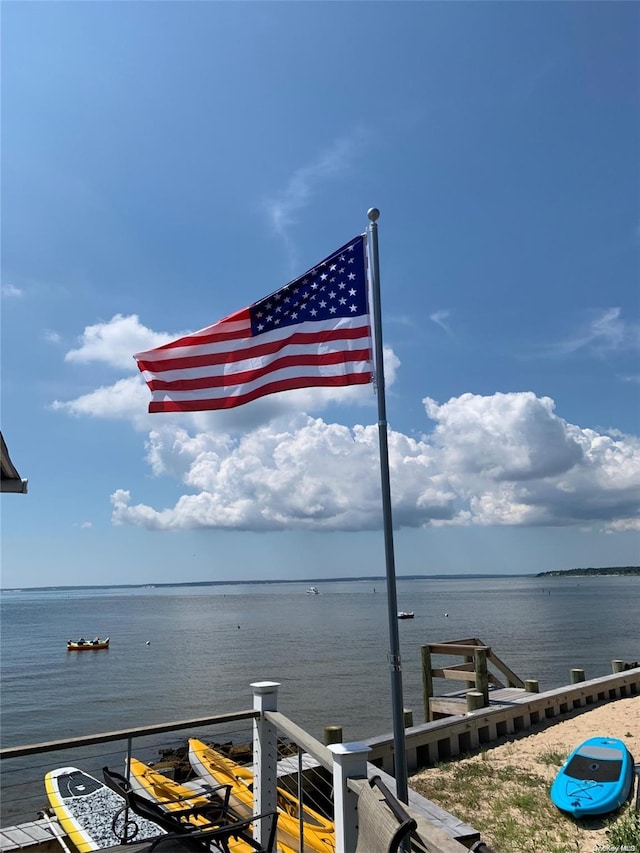 4235 Camp Mineola Rd, Mattituck, NY 11952 - water view