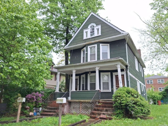 view of front facade with a porch