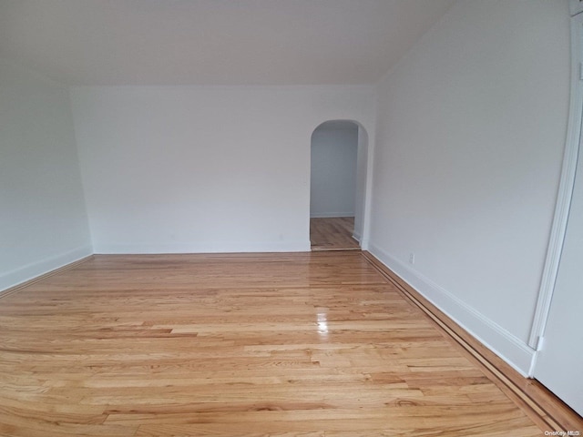 empty room featuring light hardwood / wood-style flooring