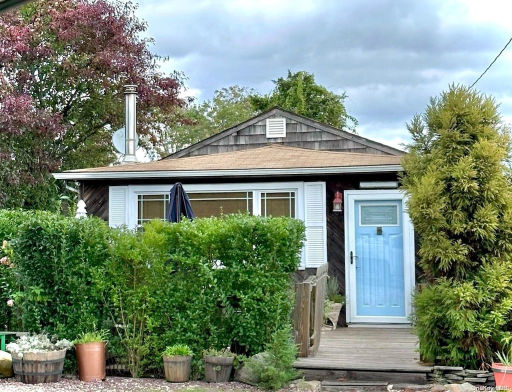 view of front of home