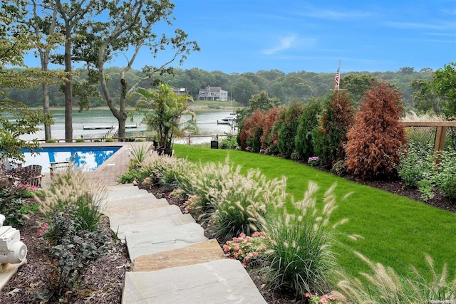 view of yard with a water view