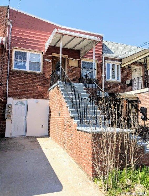 1054 E 105th St, Brooklyn, NY 11236 - photo 2