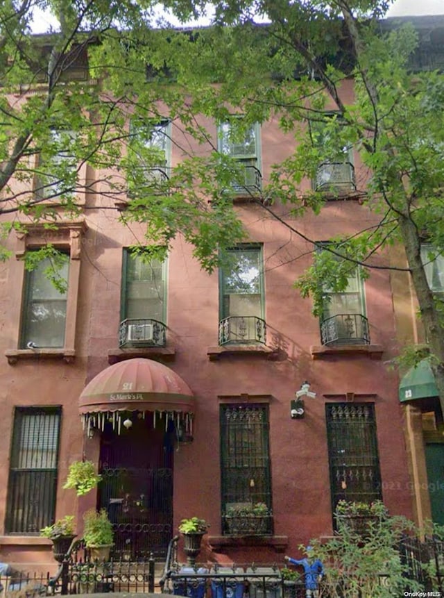 21 Saint Marks Pl, Brooklyn, NY 11217 - photo 2
