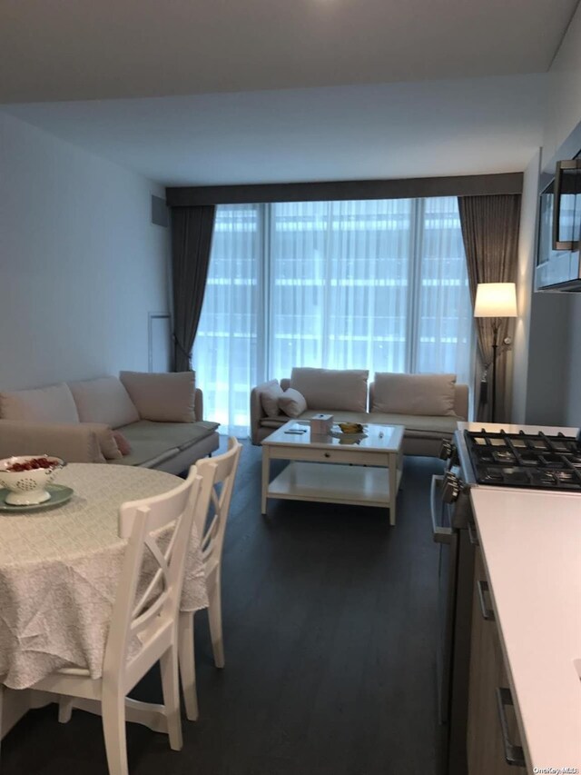 131-03 40th Rd Unit 15F, Flushing, NY 11354 - photo 13