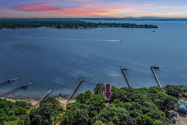 18 Hicks Ln, Sands Point, NY 11050 - aerial view at dusk of a water view