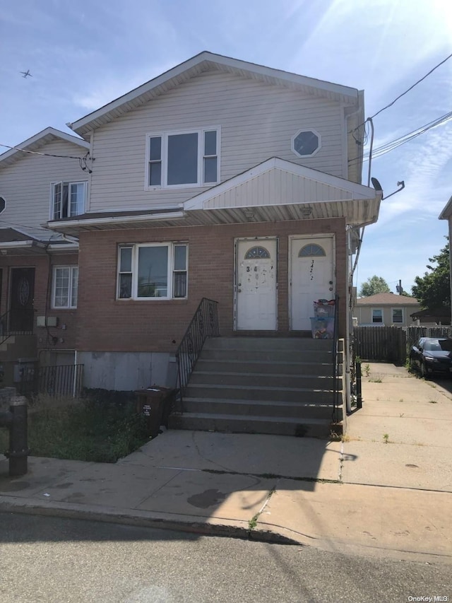 view of front of home featuring covered porch