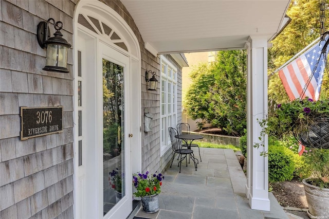 view of patio / terrace with covered porch