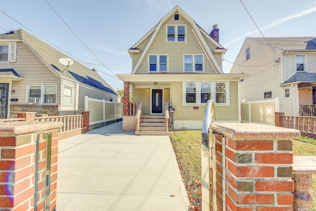 view of front of property featuring a porch