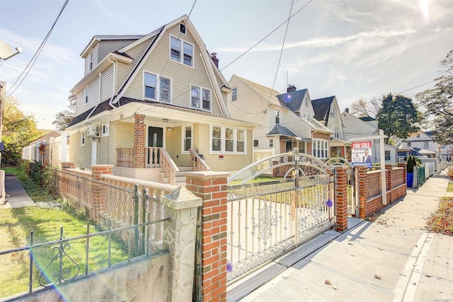 view of front of property featuring a porch