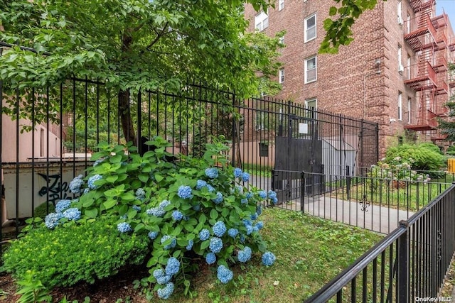 33-04 91st St Unit 5W, Jackson Heights, NY 11372 - view of gate