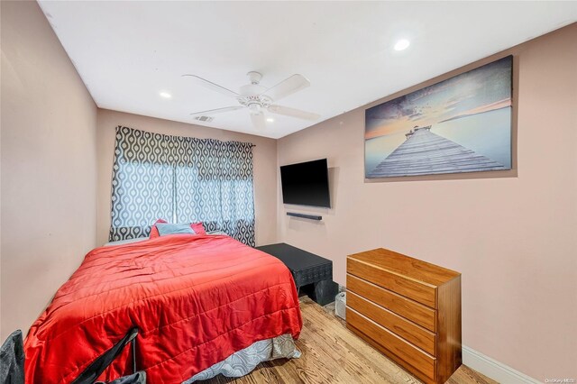 263 N Park Dr, Massapequa, NY 11758 - photo 15