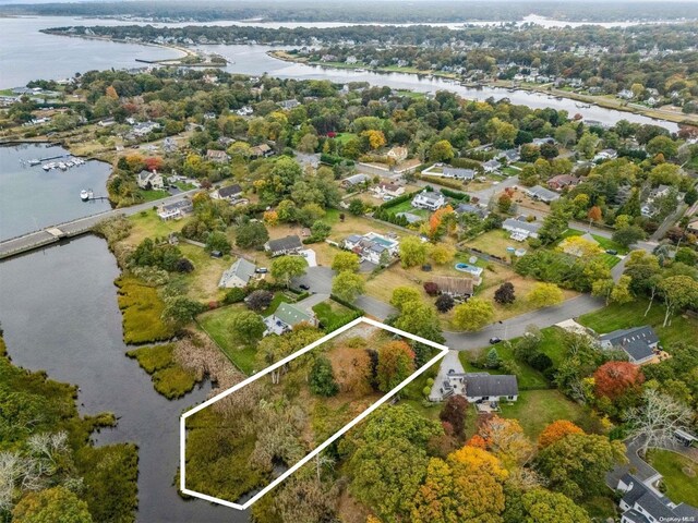 7 Grace Ct, Center Moriches, NY 11934 - photo 8
