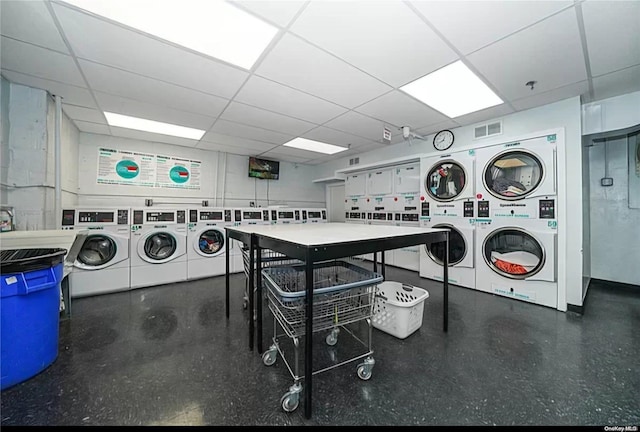 laundry area featuring independent washer and dryer and stacked washer and clothes dryer