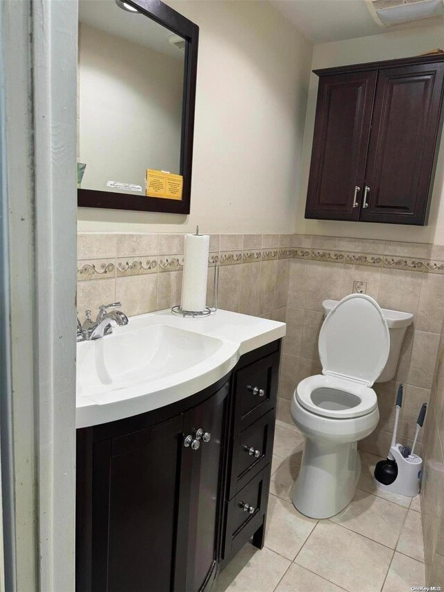 47 College Hills Dr, Farmingville, NY 11738 - photo 9